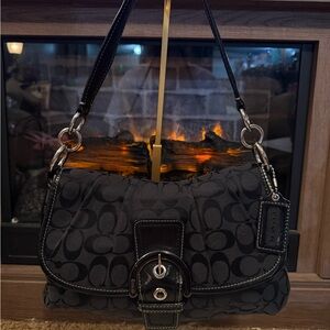 Coach Signature SoHo